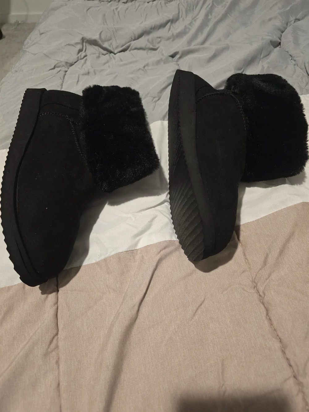 Women's Black Faux Fur Winter Boots